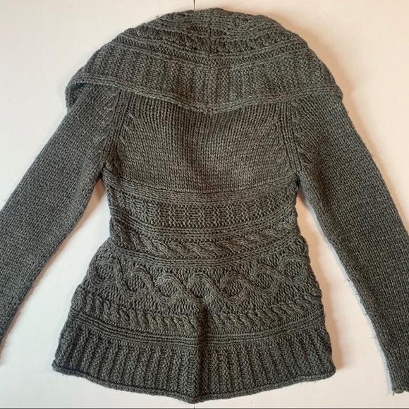 MM Couture sweater - Picture 5 of 5